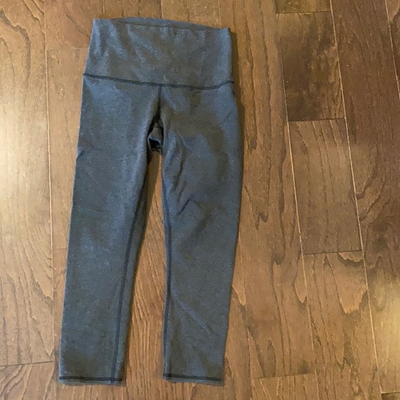 lululemon athletica Pants - Lululemon cropped leggings